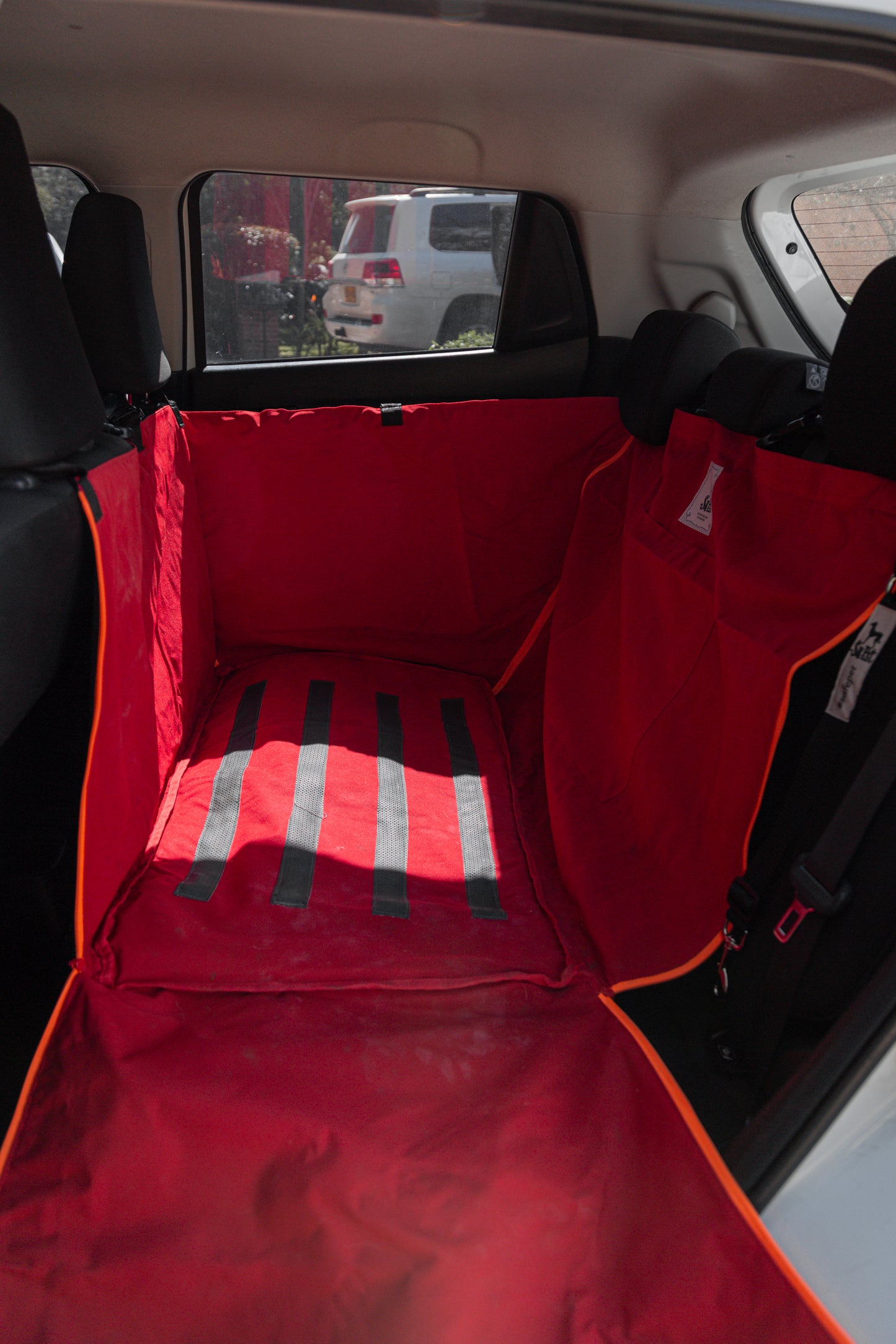Protector de Automóvil para Mascotas Srpet Talla L – Seguridad, Estilo y Comodidad 🚗🐾